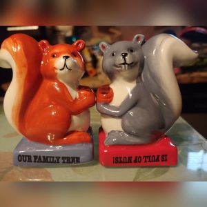 Squirrel Salt&Pepper Shakers, Magnetic